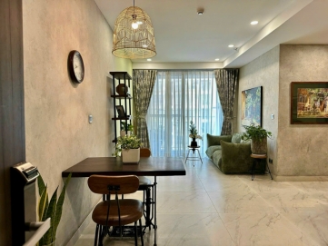 2 bedroom fully furnished apartment for rent at midtown phu my hung with open view