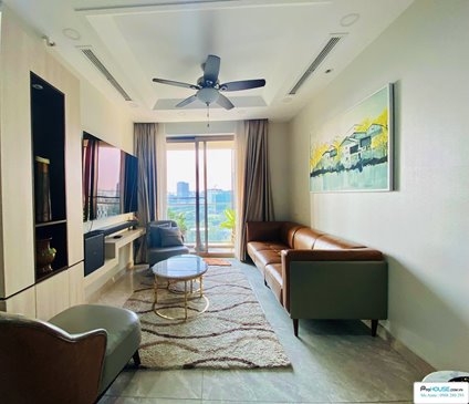3 bedroom apartment in midtown the peak for rent with price 2000 usd month
