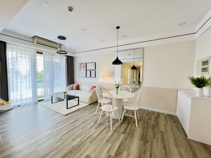 3 bedroom corner apartment for sale with new and beautiful furniture at hung phuc happy residence