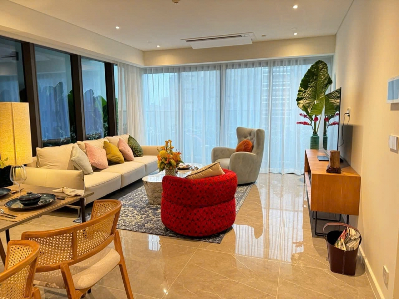 3 bedroom high end apartment for rent at the metropole  ?? the opera