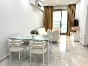 ban can ho midtown 2 phong ngu view dong nam full noi that co o xe