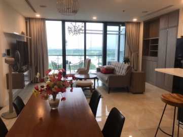ban can ho vinhomes golden river 3 phong ngu full noi that voi tam nhin song sai gon