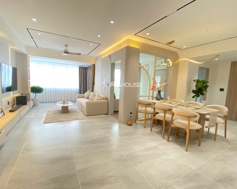 can ho 3 phong ngu rong rai can ban tai my khanh voi noi that dep