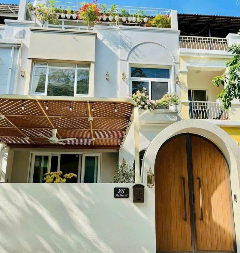 cho thue biet thu my thai  ?? phu my hung   khong gian song xanh  ?? noi that day du  ?? gia cuc tot