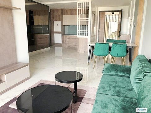big size 3 bedroom   1 apartment for rent in midtown with river view