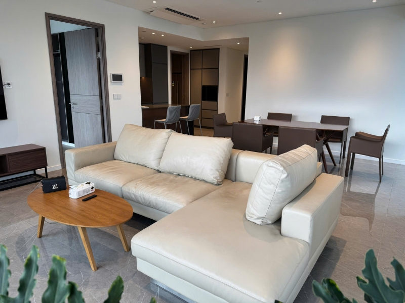 cho thue can ho 4pn the metropole opera view song truc dien full noi that hien dai