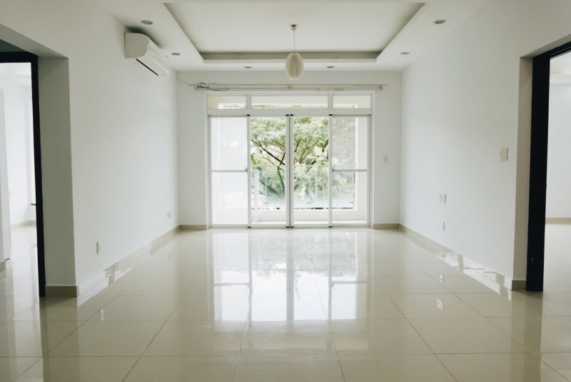 cho thue can ho riverside residence 3 phong ngu view thoang noi that co ban
