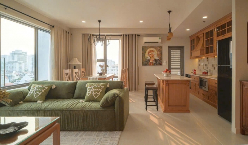 cho thue can ho urban hill 3 phong ngu full noi that dep  ?? nha moi decor co o xe rieng