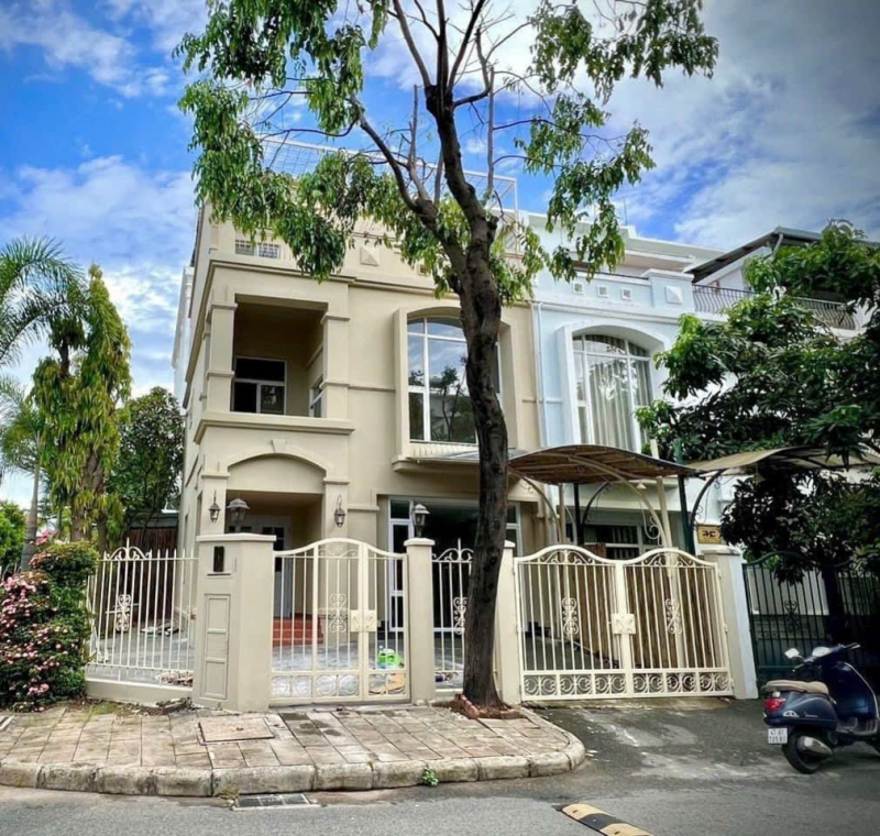 corner 4 bedroom villa for rent at hung thai phu my hung fully furnished