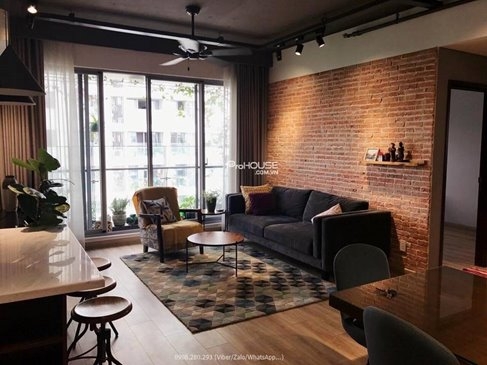 cozy 2 bedroom apartment rent in green valley with beautiful furniture