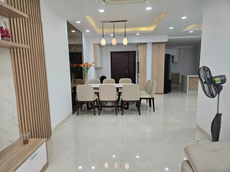elegant 3 bedroom apartment for rent at scenic valley with fully furnished interior