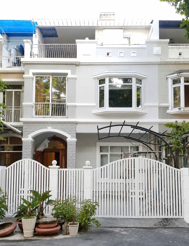 elegant fully furnished 4 bedroom villa for rent at my giang
