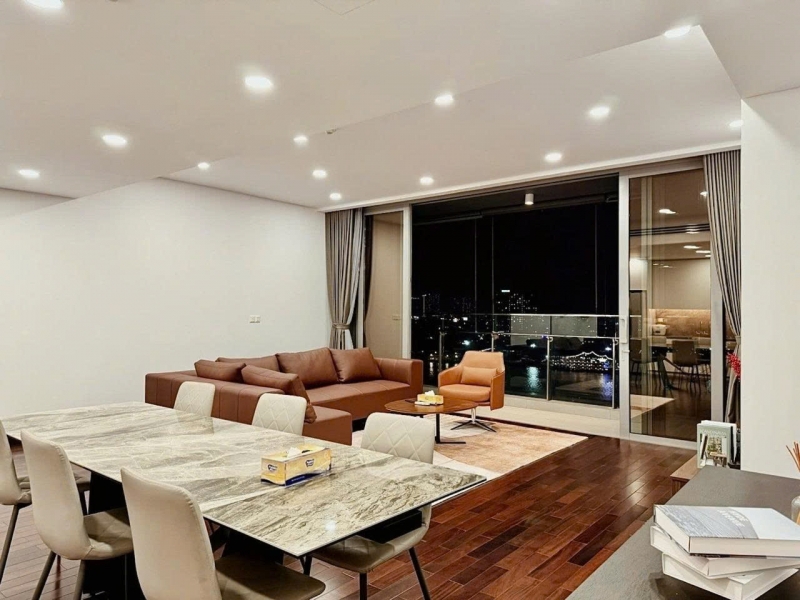 empire city 3 bedroom apartment for sale river   district 1 view