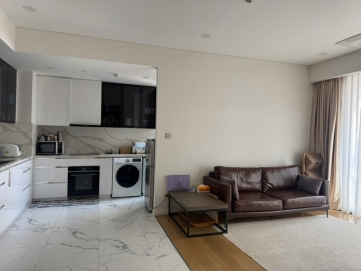 for rent 2 bedroom apartment with basic furniture and open view at the metropole galleria