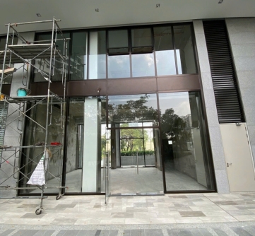 for sale  ?? midtown phu my hung shophouse facing tan phu main road with mezzanine