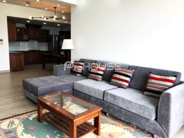 large size apartment for rent in garden plaza 1 with new furniture and wooden floor