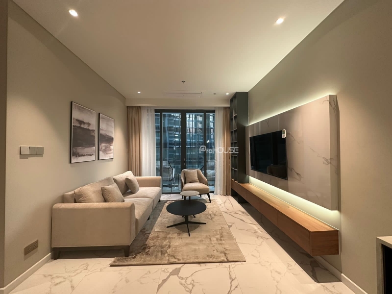 luxurious and cozy apartment for rent at the crest residence with 2 bedrooms full furniture