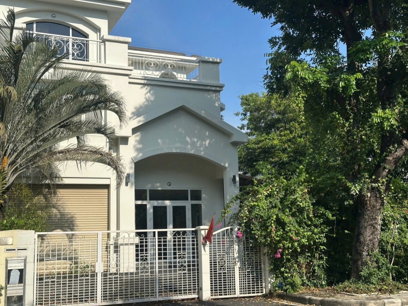 luxury 3 bedroom villa for rent at my gia 1 with spacious private garden