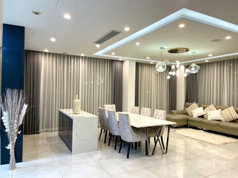 luxury penthouse for rent at vinhomes central park  ?? exclusive living in ho chi minh city