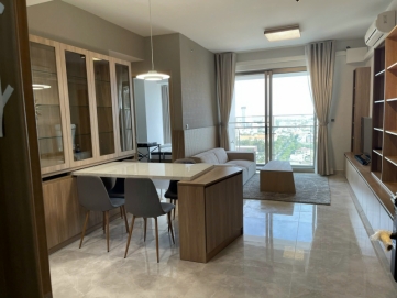 midtown 2 bedroom modern furnished apartment with parking for rent