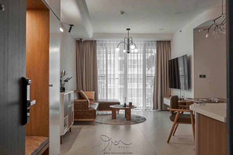 midtown corner 3 bedroom fully furnished with parking space open view for sale