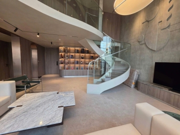 penthouse for rent at the metropole  ?? the galleria duplex design river view