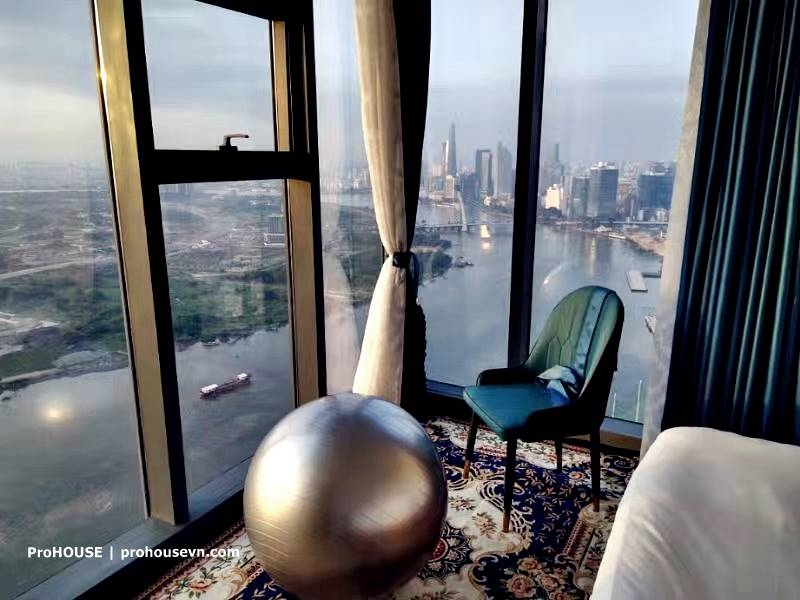 sunwah pearl apartment with 2 bedrooms view of the first district high floor urgently need to rent