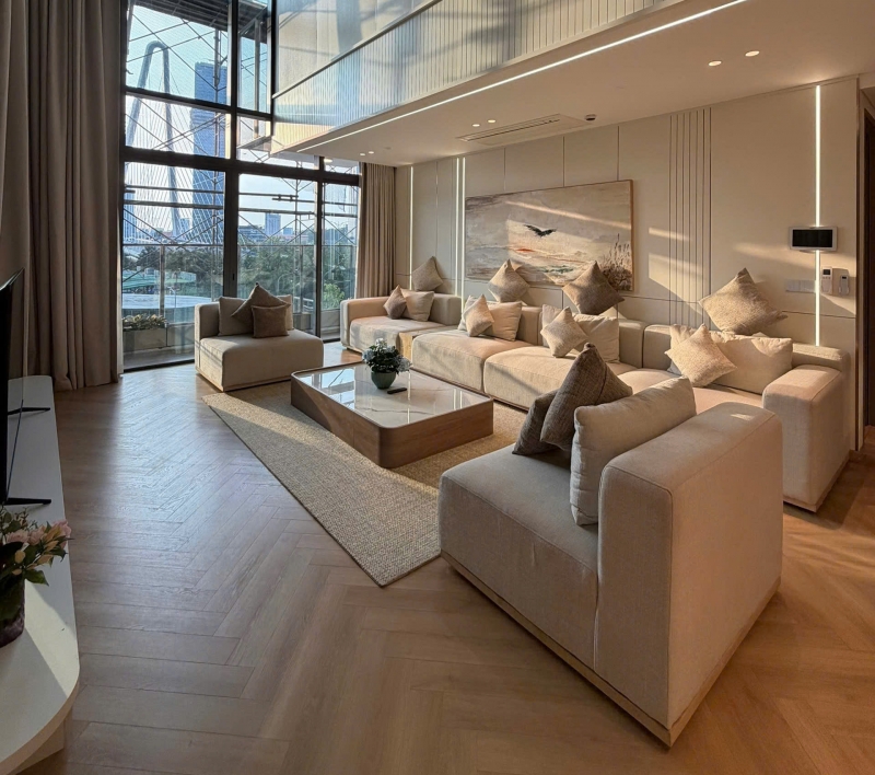 the metropole opera 4 bedroom duplex for rent with full furnishings and beautiful open views