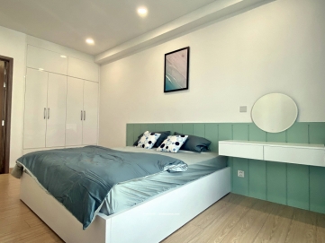 the most beautiful project located right in binh thanh district   sunwah pearl 2 bedrooms nice view high floor full high class furniture for rent