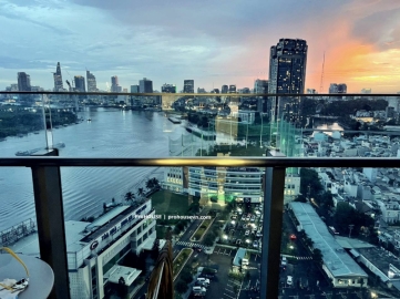 urgent sale of luxury apartment on nguyen huu canh street direct view of district 1