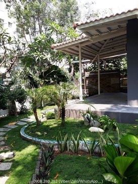 villa for rent in district 7 with large garden and full furniture