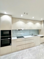 corner 3 bedroom fully furnished apartment for sale at midtown phu my hung with parking