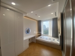 ban can ho goc 3 phong ngu tai midtown phu my hung voi noi that sang trong