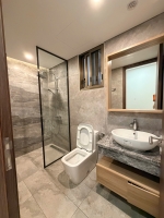 ban can ho midtown 2 phong ngu view dep full noi that co o xe