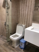 ban can ho midtown 2pn can goc full noi that co o xe so hong