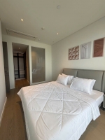 ban can ho the opera metropole 2 phong ngu full noi that da co so hong