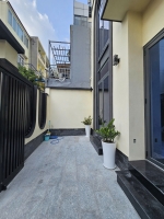 ban villa 5 phong ngu moi xay tai thao dien khong noi that