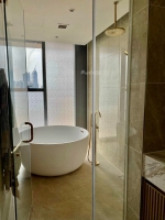 large apartment for rent with direct river view in cove empire city with full amenities
