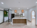 cho thue can ho midtown 2 phong ngu 2 phong ve sinh full noi that can goc view thoang co o xe