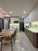 cho thue can ho midtown 2 phong ngu full noi that co o xe