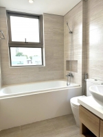bright 3 bedroom apartment at midtown fully furnished brand new with parking slot for rent