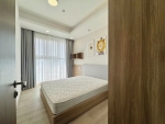 midtown 3 bedroom river view apartment for rent with basic furnishings and parking