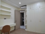 luxurious and cozy apartment for rent at the peak with full amenities
