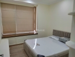 luxurious and cozy apartment for rent at the peak with full amenities