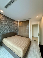 cho thue can ho vinhomes golden river 4 phong ngu full noi that cao cap view dep
