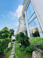 cho thue villa san vuon tai nam thong phu my hung 3 mat tien khong gian song xanh